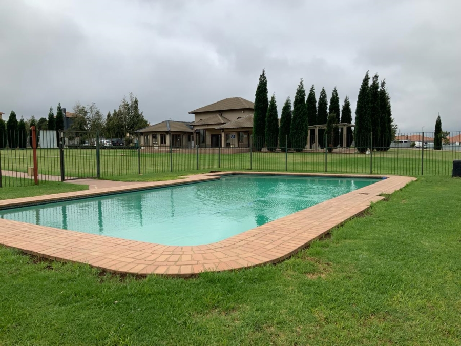 1 Bedroom Property for Sale in Parkrand Gauteng