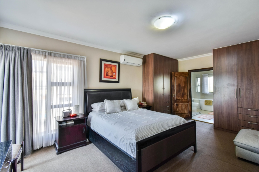 3 Bedroom Property for Sale in Olympus AH Gauteng