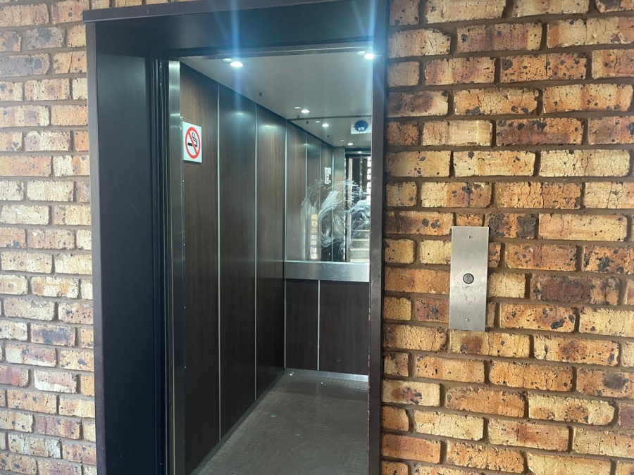 2 Bedroom Property for Sale in Sunnyside Gauteng