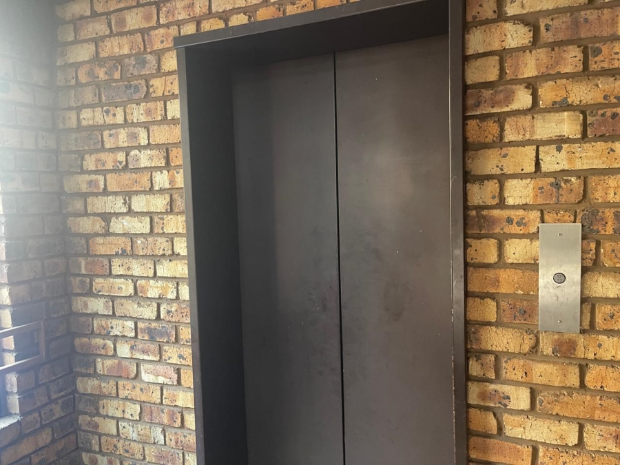 2 Bedroom Property for Sale in Sunnyside Gauteng