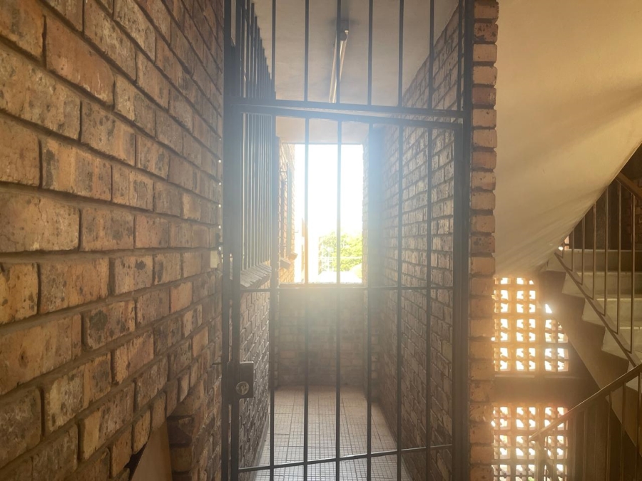 2 Bedroom Property for Sale in Sunnyside Gauteng