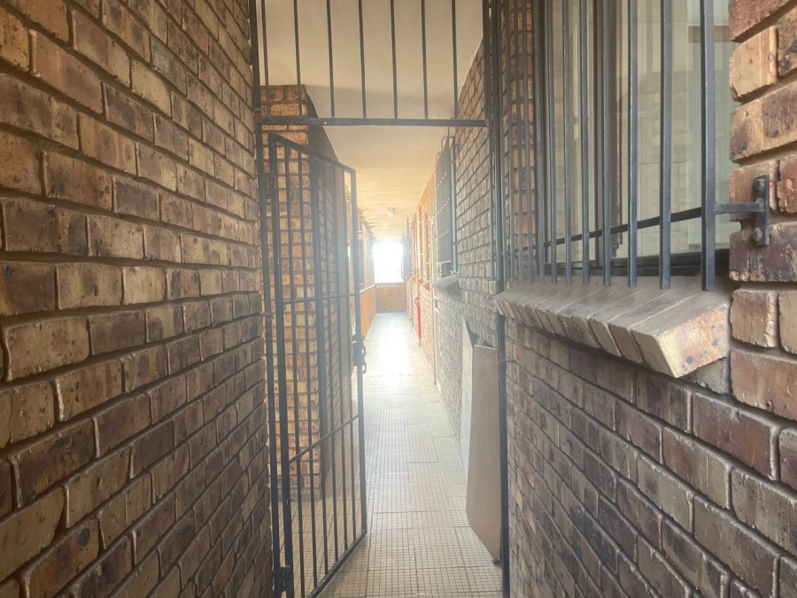 2 Bedroom Property for Sale in Sunnyside Gauteng