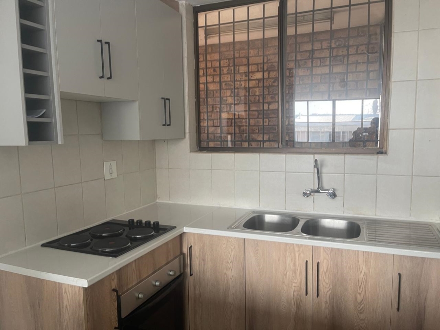 2 Bedroom Property for Sale in Sunnyside Gauteng