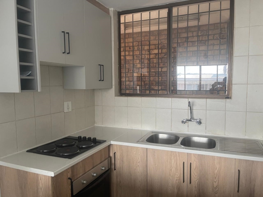 2 Bedroom Property for Sale in Sunnyside Gauteng