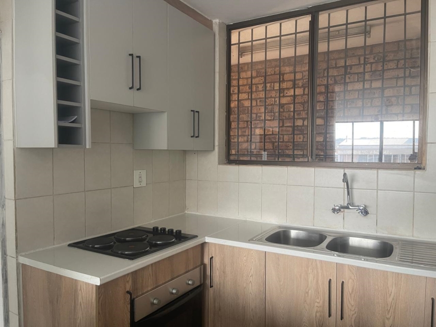 2 Bedroom Property for Sale in Sunnyside Gauteng