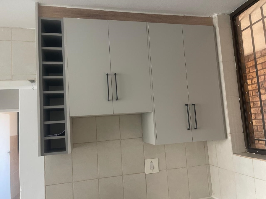 2 Bedroom Property for Sale in Sunnyside Gauteng