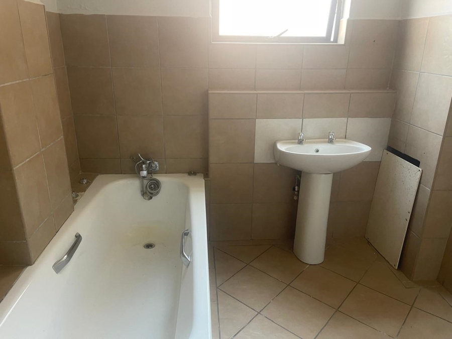 2 Bedroom Property for Sale in Sunnyside Gauteng