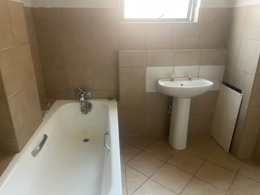 2 Bedroom Property for Sale in Sunnyside Gauteng