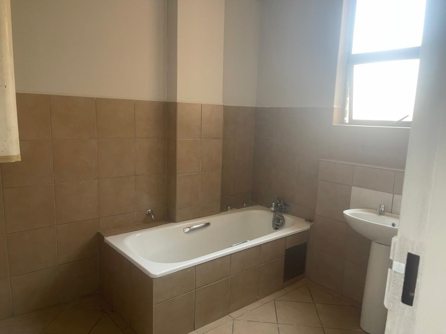 2 Bedroom Property for Sale in Sunnyside Gauteng