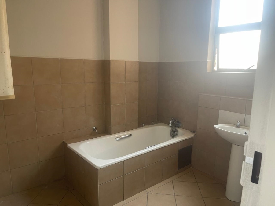 2 Bedroom Property for Sale in Sunnyside Gauteng