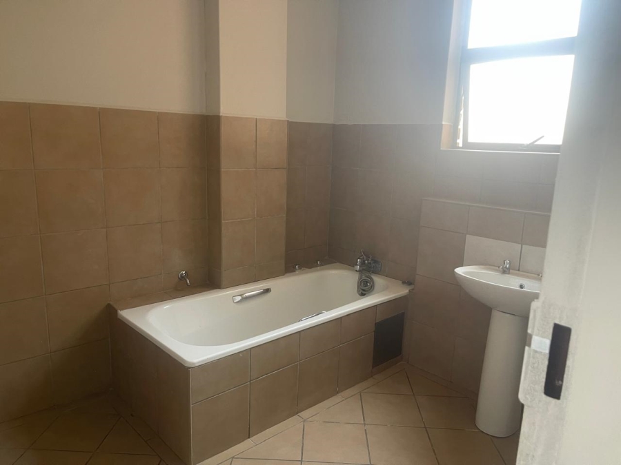 2 Bedroom Property for Sale in Sunnyside Gauteng