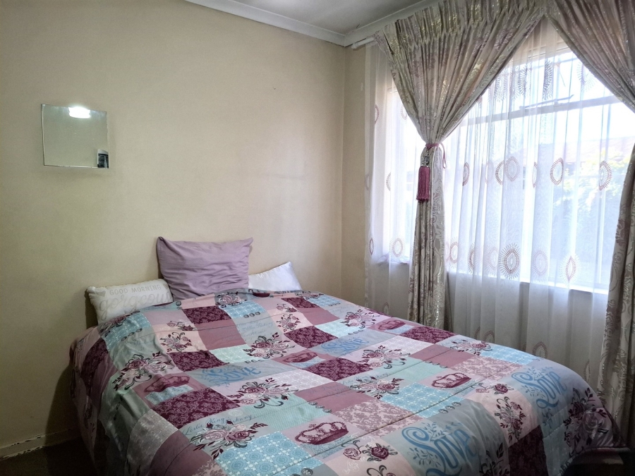 3 Bedroom Property for Sale in Mackenzie Park Gauteng