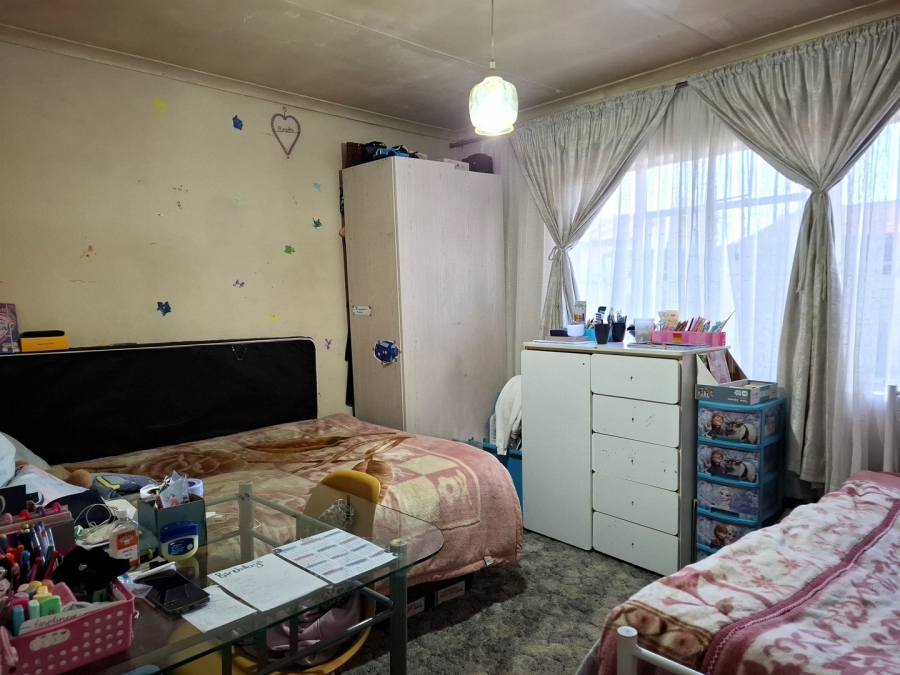 3 Bedroom Property for Sale in Mackenzie Park Gauteng