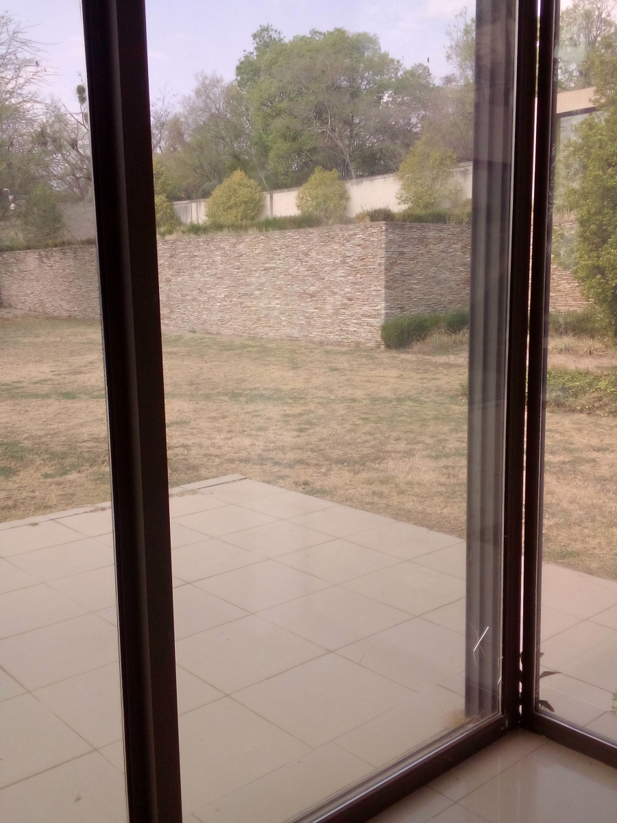 5 Bedroom Property for Sale in Sandhurst Gauteng