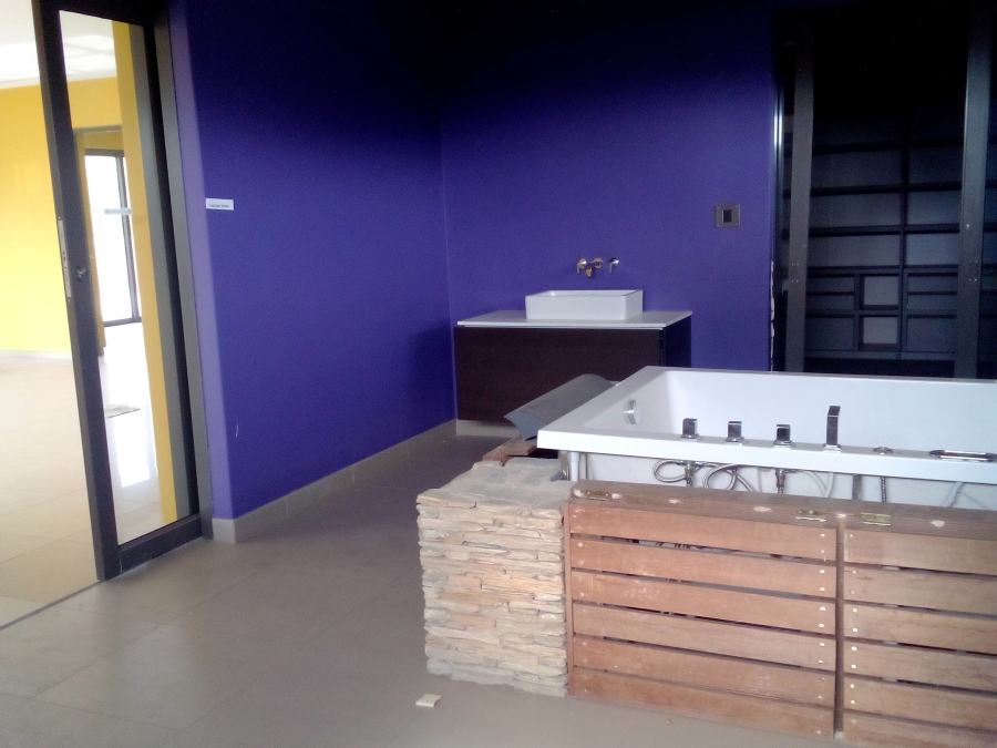 5 Bedroom Property for Sale in Sandhurst Gauteng