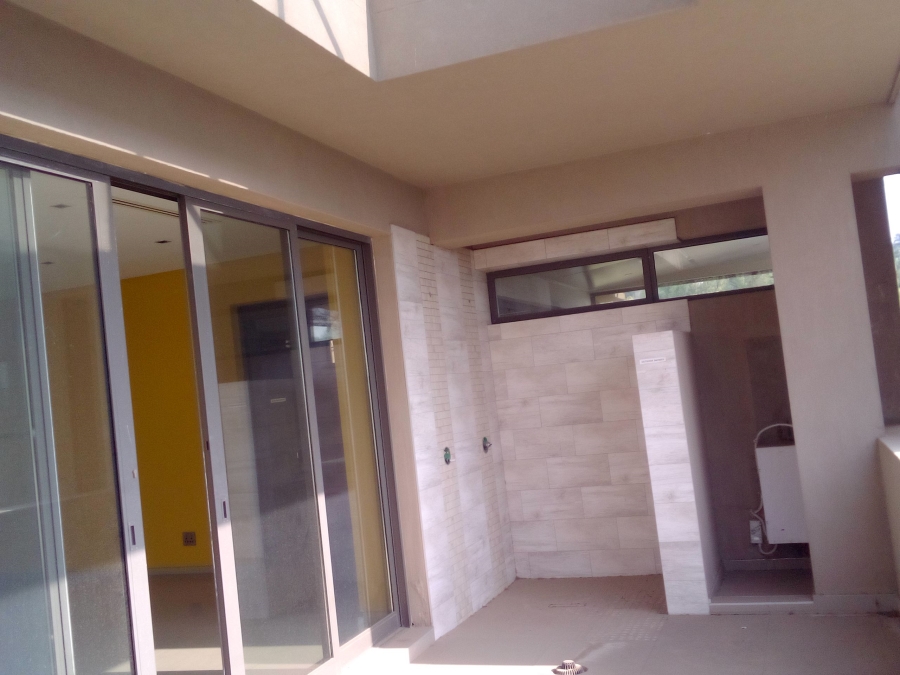 5 Bedroom Property for Sale in Sandhurst Gauteng