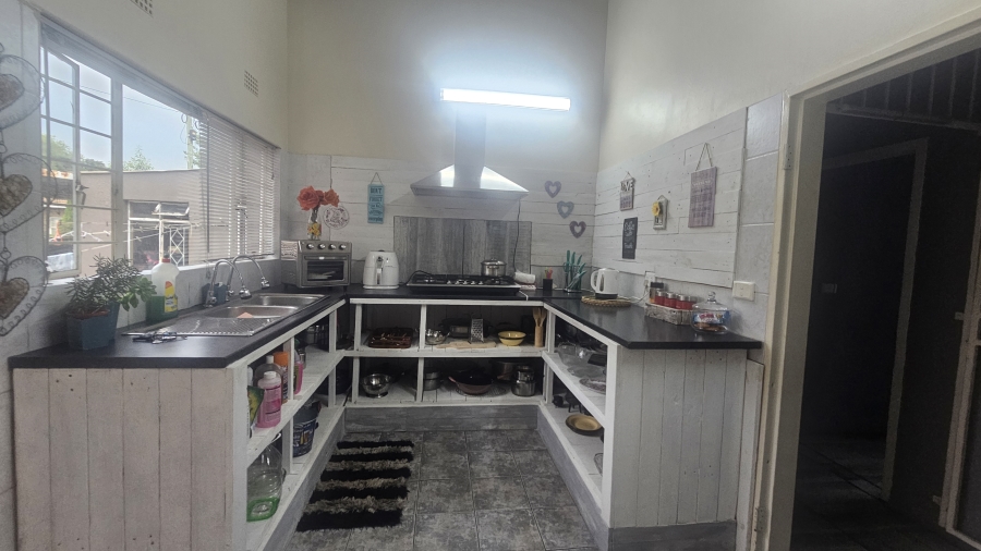 4 Bedroom Property for Sale in Dersley Gauteng