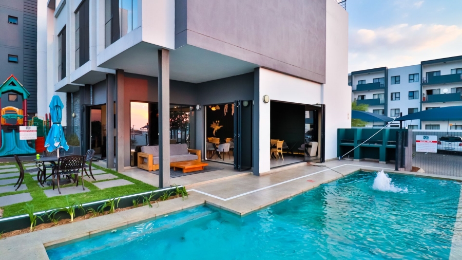 1 Bedroom Property for Sale in Erand Gardens Gauteng