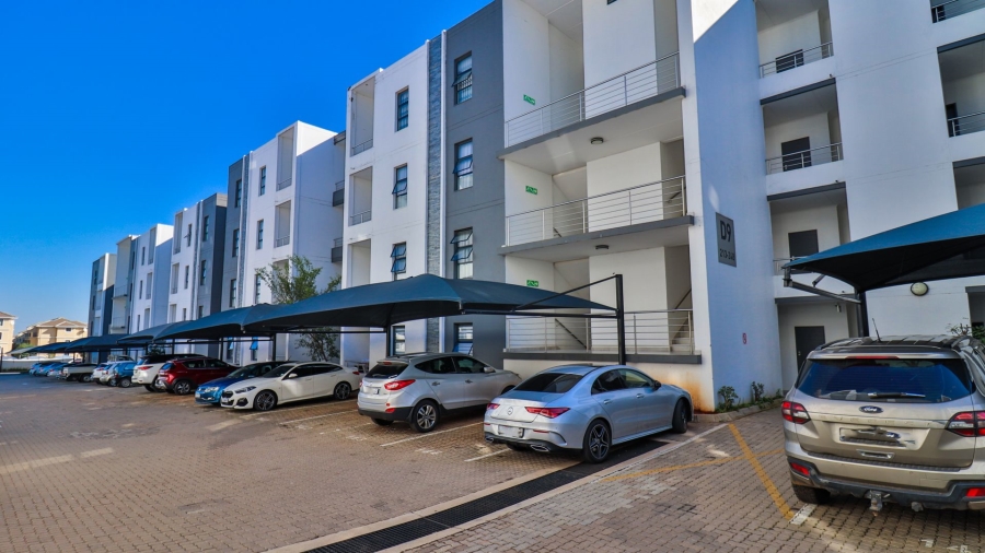 1 Bedroom Property for Sale in Erand Gardens Gauteng
