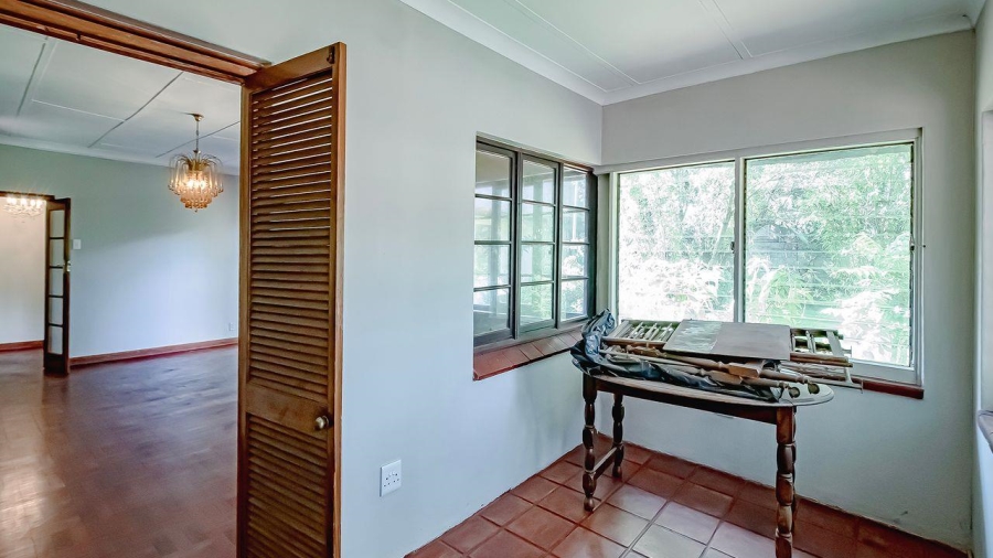 5 Bedroom Property for Sale in Colbyn Gauteng