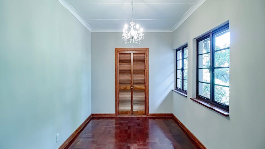 5 Bedroom Property for Sale in Colbyn Gauteng