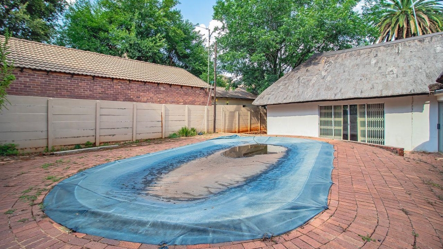 5 Bedroom Property for Sale in Colbyn Gauteng