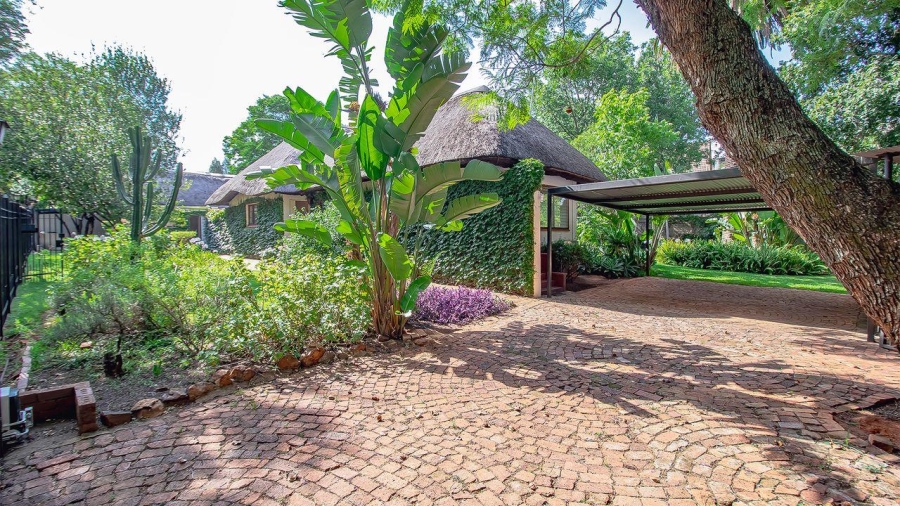 5 Bedroom Property for Sale in Colbyn Gauteng