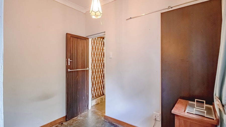5 Bedroom Property for Sale in Colbyn Gauteng