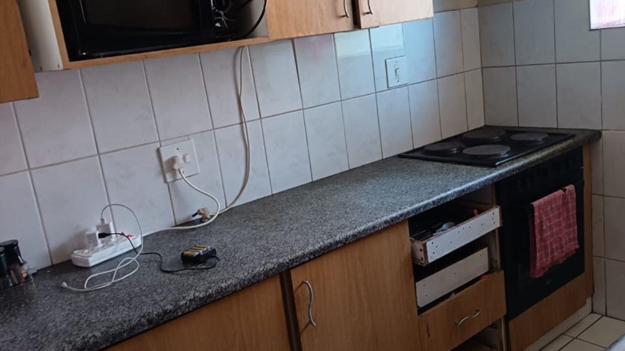 2 Bedroom Property for Sale in Muckleneuk Gauteng
