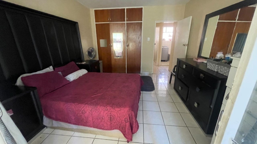 2 Bedroom Property for Sale in Muckleneuk Gauteng