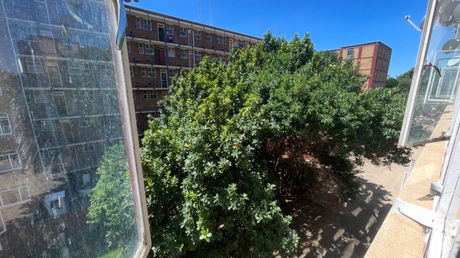 2 Bedroom Property for Sale in Muckleneuk Gauteng
