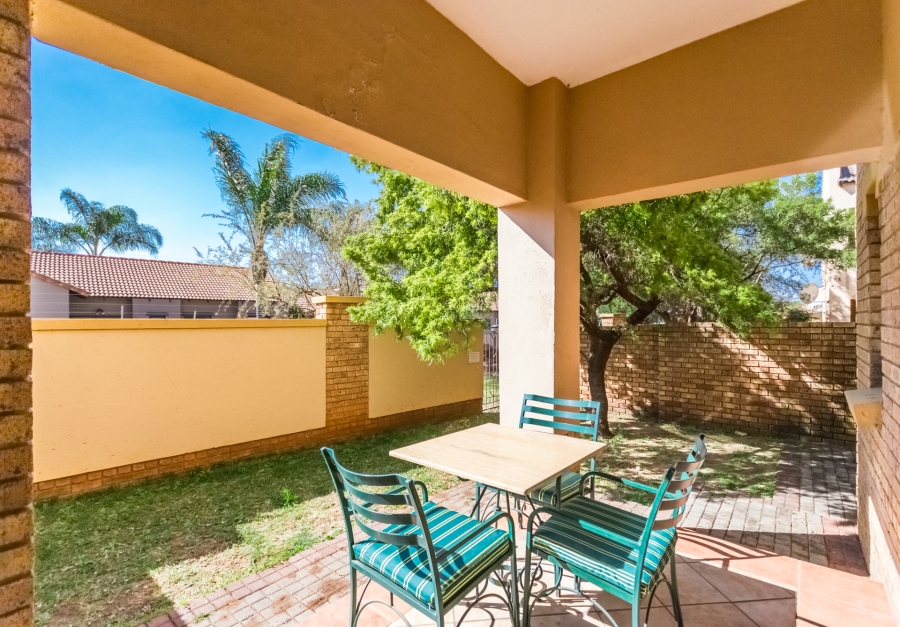 2 Bedroom Property for Sale in Eco Park Gauteng