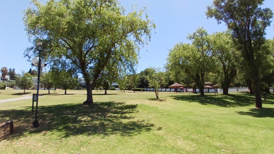 5 Bedroom Property for Sale in Vaalview Gauteng