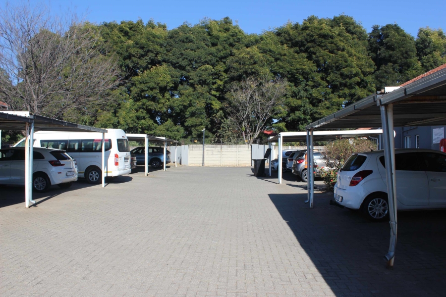 2 Bedroom Property for Sale in Glen Marais Gauteng