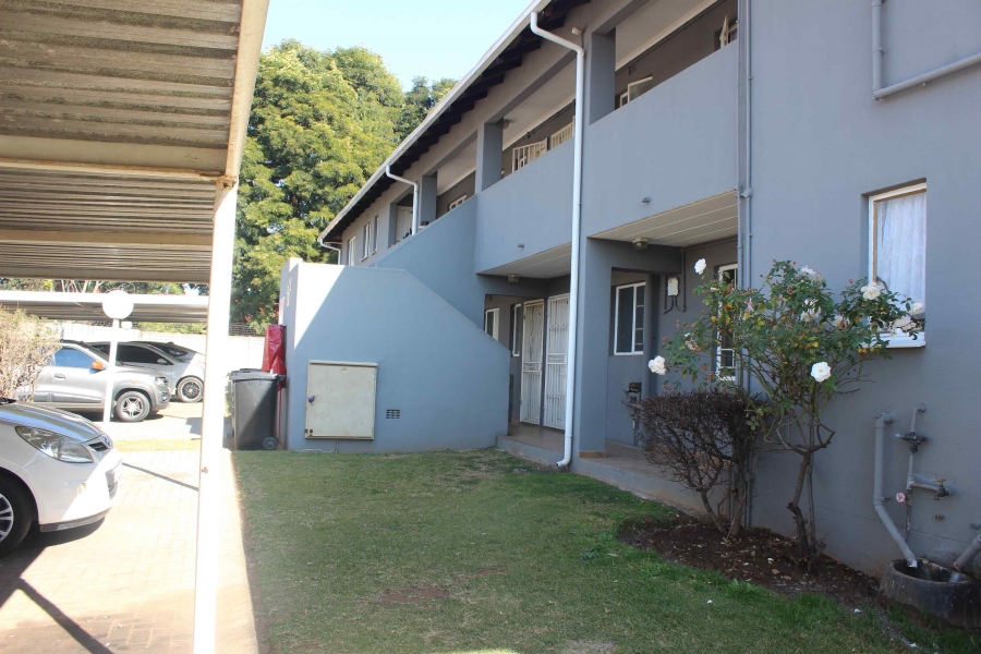 2 Bedroom Property for Sale in Glen Marais Gauteng