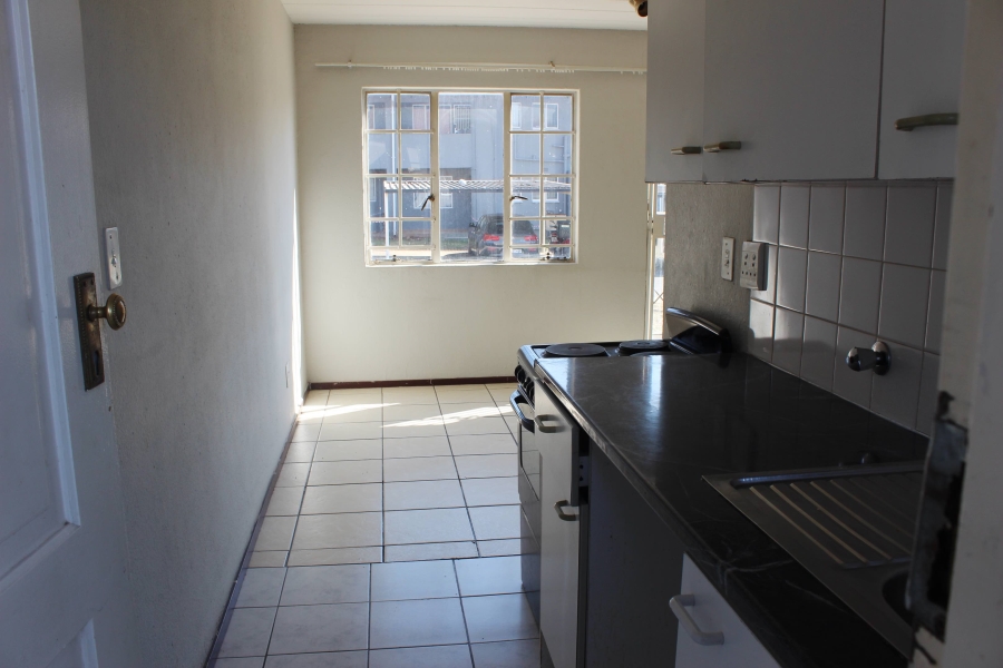 2 Bedroom Property for Sale in Glen Marais Gauteng