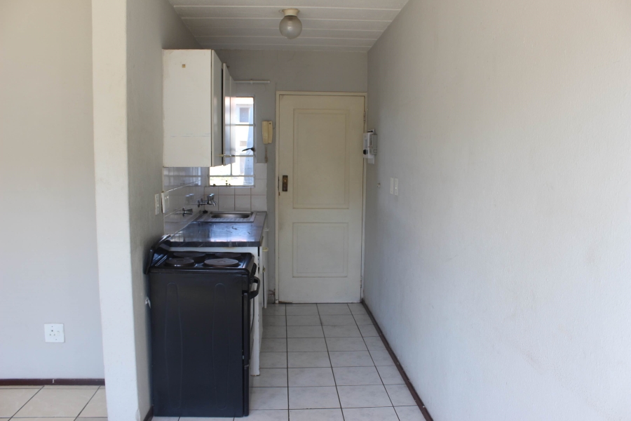 2 Bedroom Property for Sale in Glen Marais Gauteng