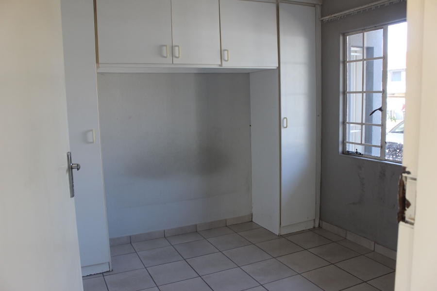 2 Bedroom Property for Sale in Glen Marais Gauteng