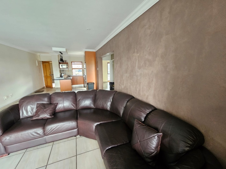 2 Bedroom Property for Sale in Vanderbijlpark SW 5 Gauteng