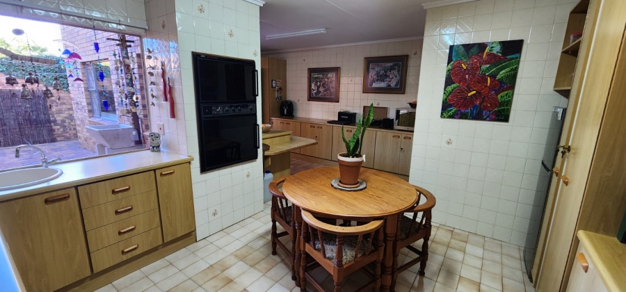 2 Bedroom Property for Sale in Vanderbijlpark SW 5 Gauteng