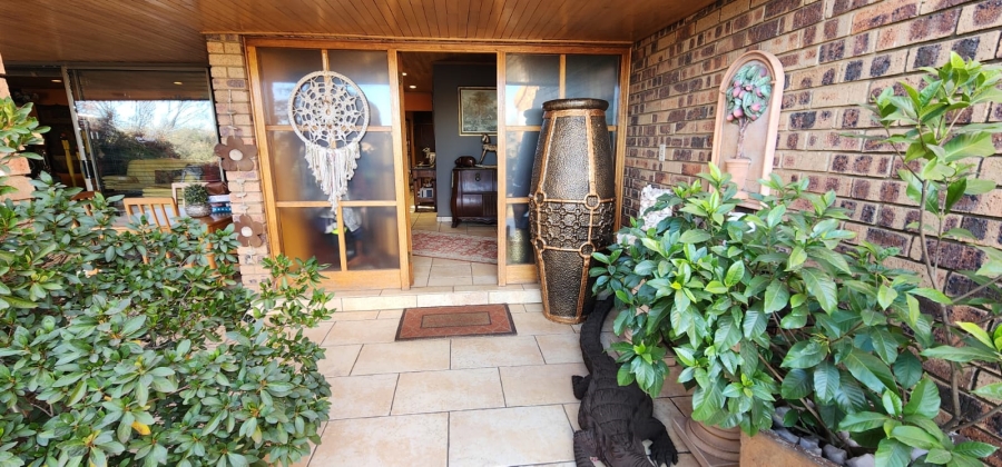 2 Bedroom Property for Sale in Vanderbijlpark SW 5 Gauteng