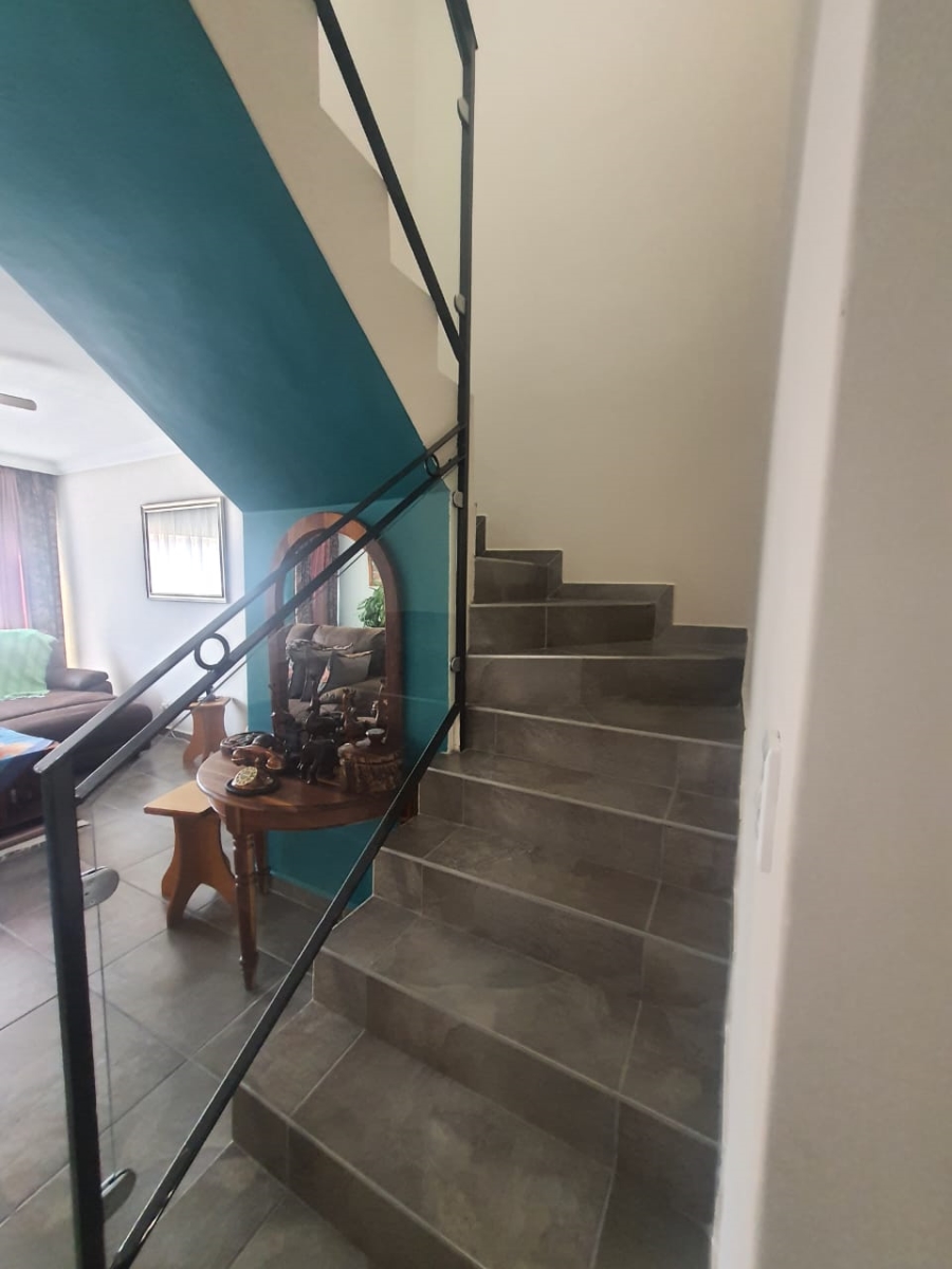 3 Bedroom Property for Sale in Flora Gardens Gauteng