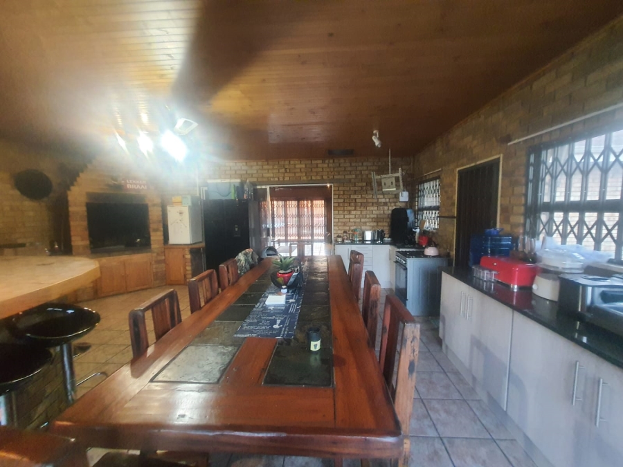3 Bedroom Property for Sale in Flora Gardens Gauteng