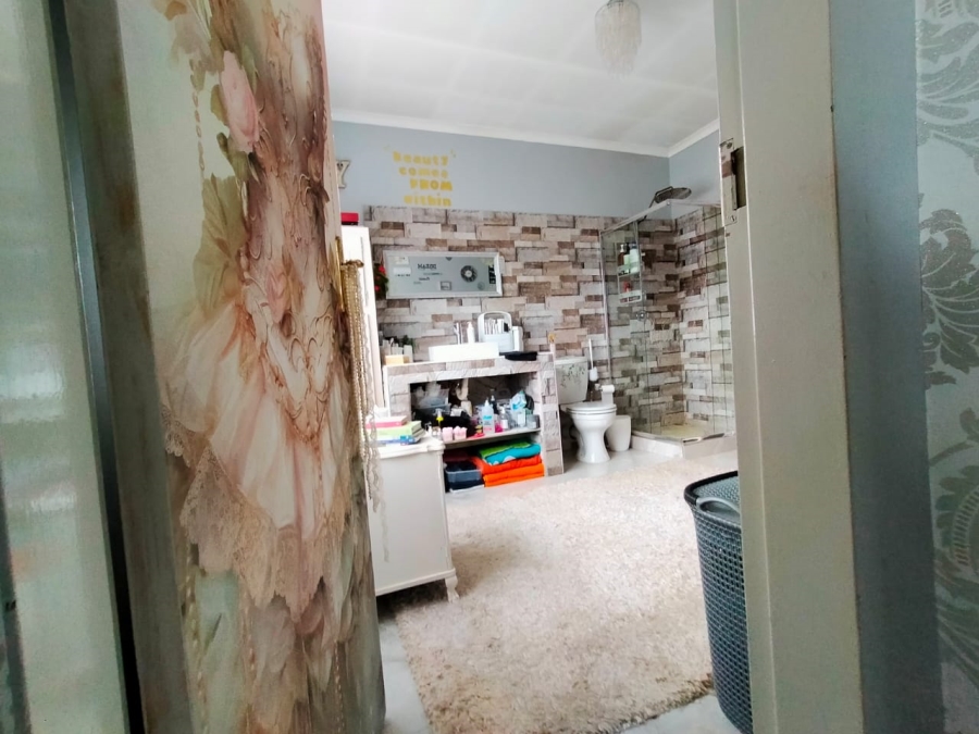 2 Bedroom Property for Sale in Westonaria Gauteng