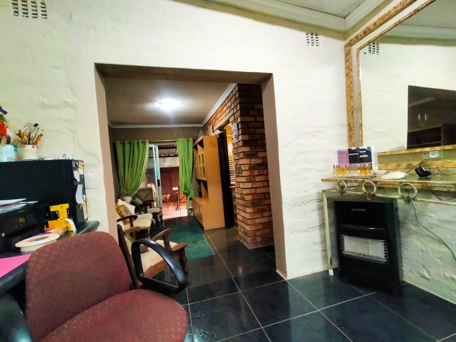 2 Bedroom Property for Sale in Westonaria Gauteng