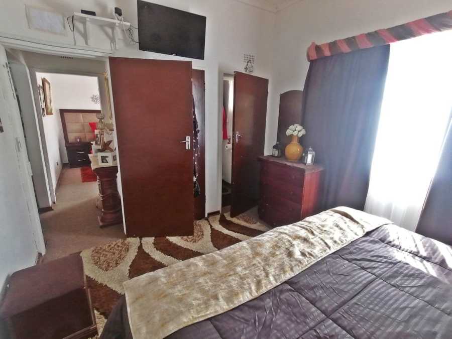 4 Bedroom Property for Sale in West Village Gauteng