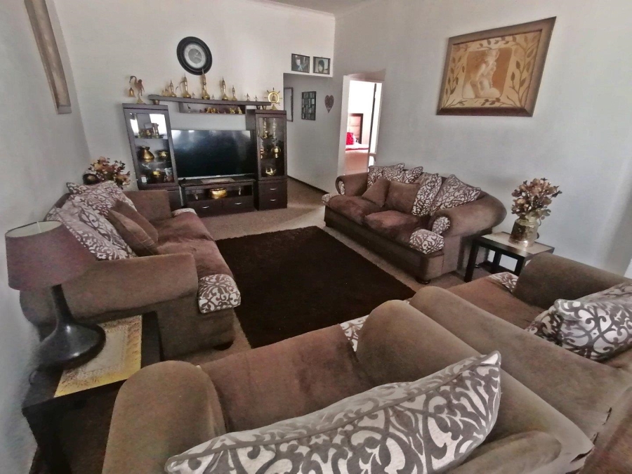 4 Bedroom Property for Sale in West Village Gauteng
