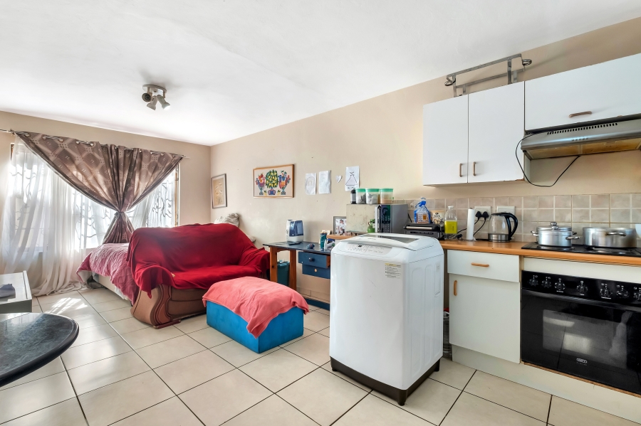 1 Bedroom Property for Sale in Windsor West Gauteng