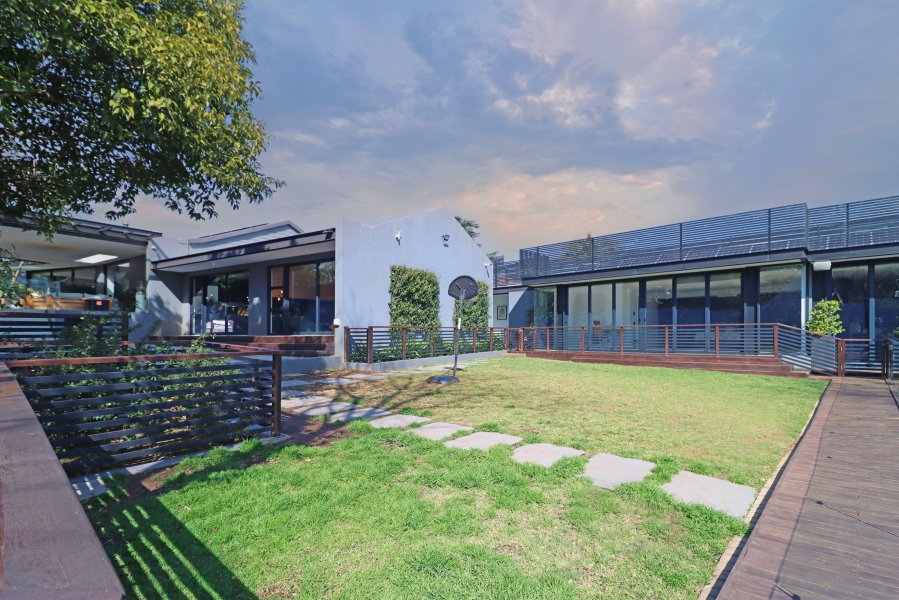 4 Bedroom Property for Sale in Robindale Gauteng