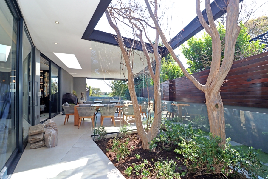 4 Bedroom Property for Sale in Robindale Gauteng